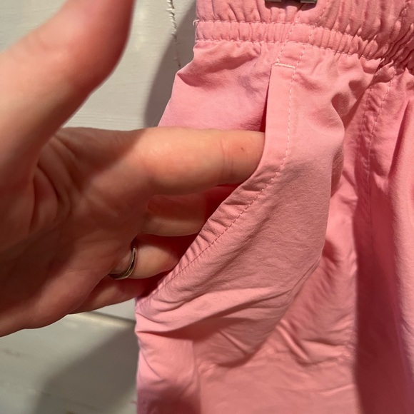 Columbia women’s size XXL Pink Casual Shorts, pockets and drawstring, EUC - Picture 3 of 10